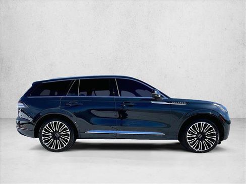 Used 2025 Lincoln Aviator Black Label image 5