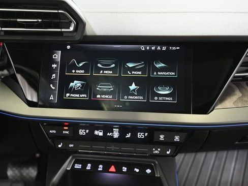 Used 2025 Audi A3 2.0T Premium image 5