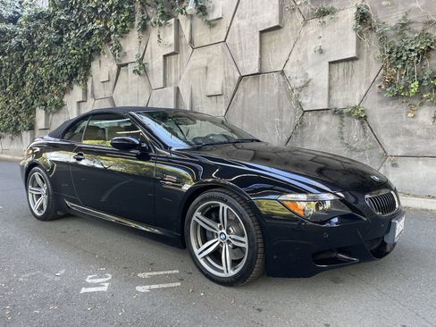 Used 2007 BMW M6 Convertible image 7
