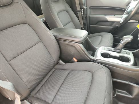 Used 2022 Chevrolet Colorado LT w/ Fleet Safety Package RWD image 13