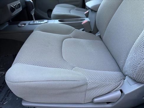 Used 2021 Nissan Frontier SV image 13