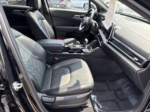 Used 2025 Kia Sportage X-Line w/ Premium Package AWD/4WD image 9