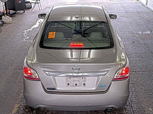 Used 2014 Nissan Altima 2.5 SV FWD image 3