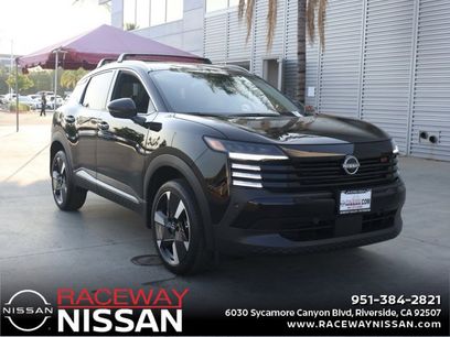 New 2025 Nissan Kicks SR