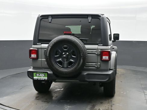 Used 2021 Jeep Wrangler Sport image 5