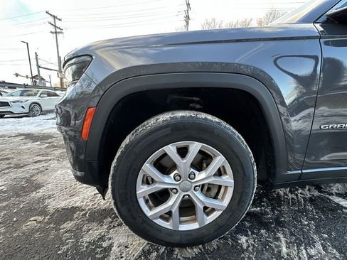 Used 2022 Jeep Grand Cherokee L Limited image 21
