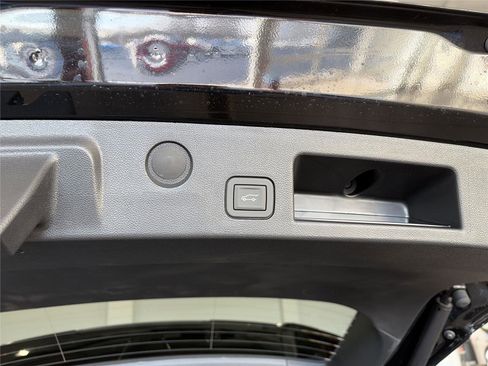 New 2026 Chevrolet Equinox LT w/ Convenience Package II FWD image 6