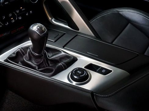 Used 2019 Chevrolet Corvette Z06 image 17