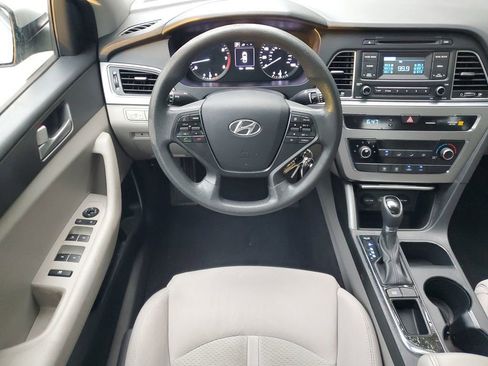 Used 2015 Hyundai Sonata SE image 10