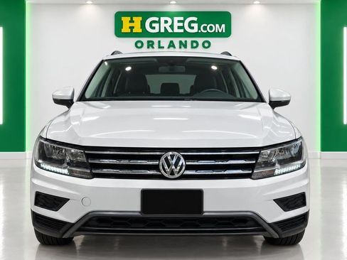 Used 2020 Volkswagen Tiguan SE w/ Panoramic Sunroof Package FWD image 7