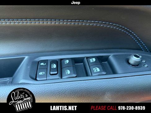 New 2026 Jeep Compass Limited image 34