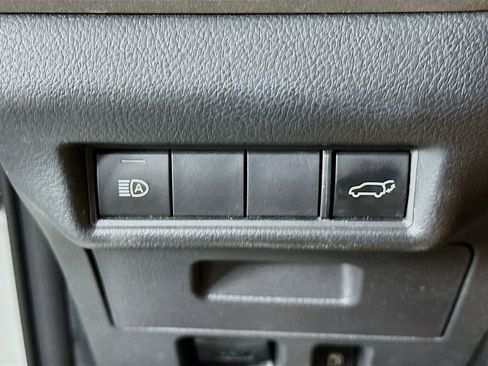 Used 2025 Toyota Grand Highlander AWD image 16