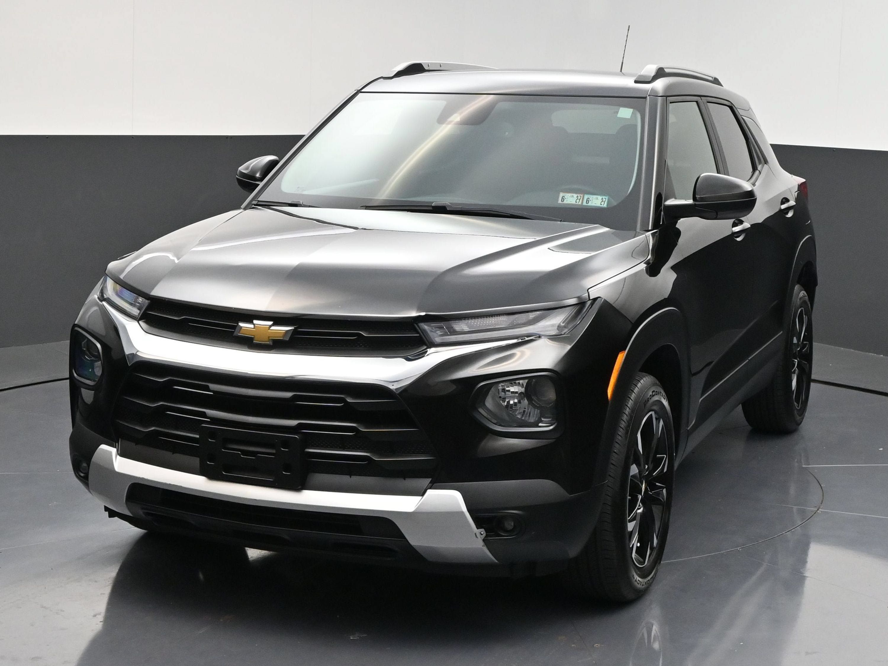 Certified 2021 Chevrolet TrailBlazer LT w/ Premium Seating Package AWD/4WD image 4