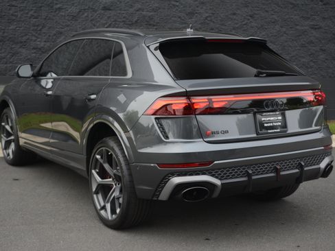 Used 2025 Audi RS Q8 performance AWD/4WD image 3