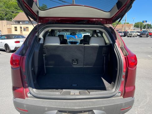 Used 2010 Chevrolet Traverse LTZ AWD/4WD image 15
