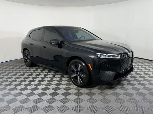 Certified 2024 BMW iX xDrive50 w/ Premium Package AWD/4WD image 7