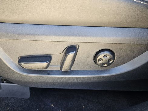 Used 2023 INFINITI QX55 Luxe w/ Cargo Package image 17