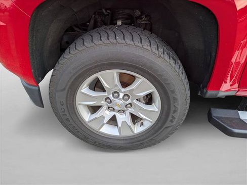 Used 2019 Chevrolet Colorado LT AWD/4WD image 10