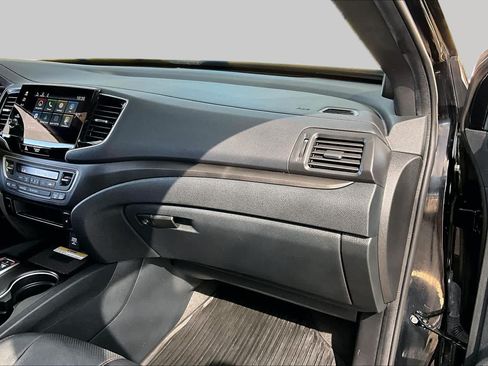 Certified 2023 Honda Passport TrailSport image 19