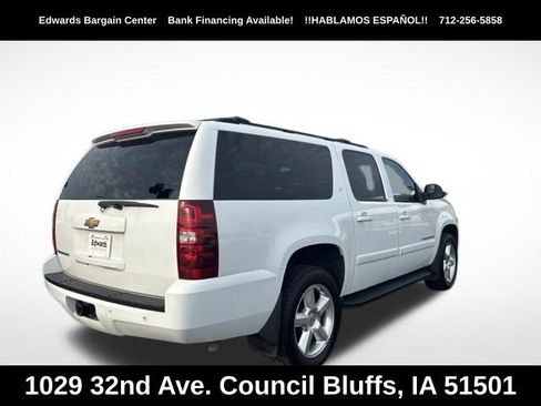 Used 2007 Chevrolet Suburban LT w/ LT Preferred Equipment Group AWD/4WD image 7
