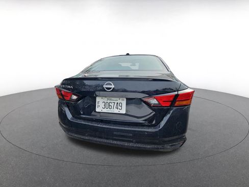 Used 2025 Nissan Altima 2.5 SV image 6