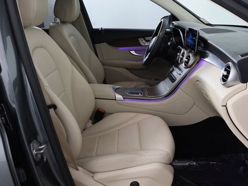 Used 2020 Mercedes-Benz GLC 300 image 15