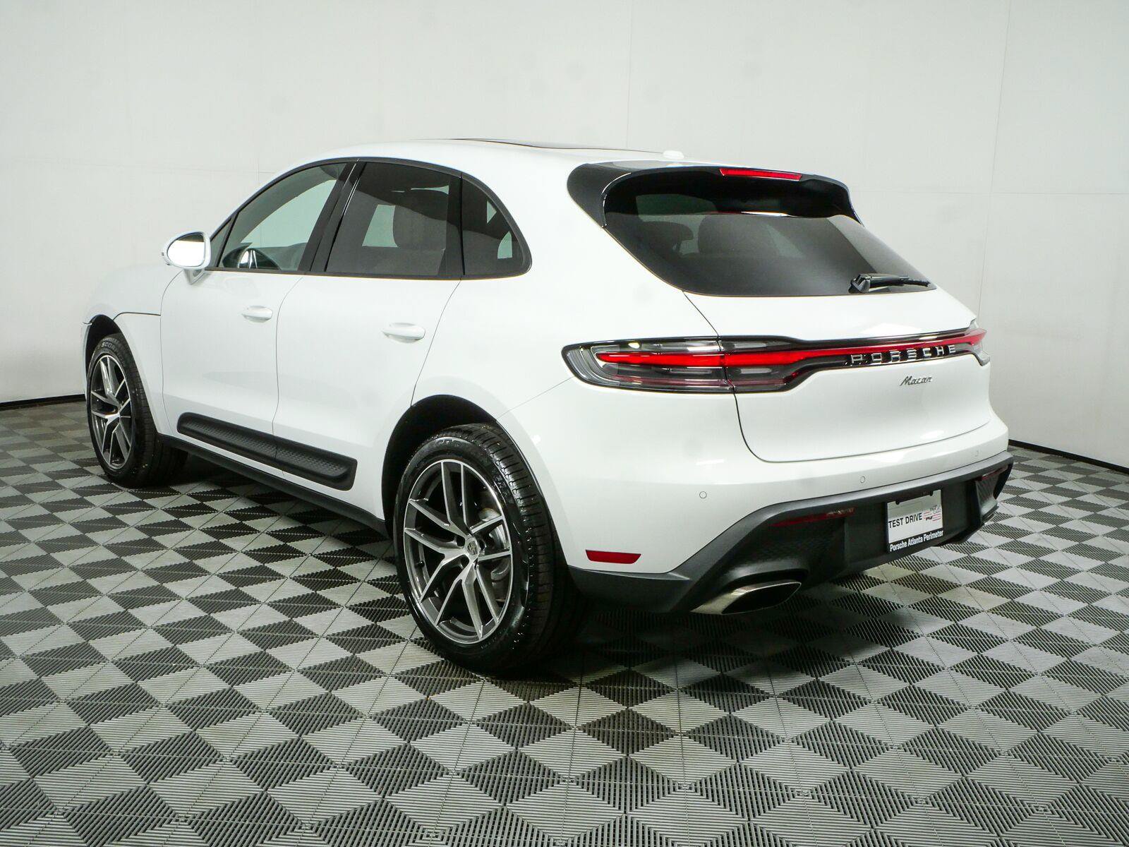 New 2026 Porsche Macan Turbo AWD/4WD image 3