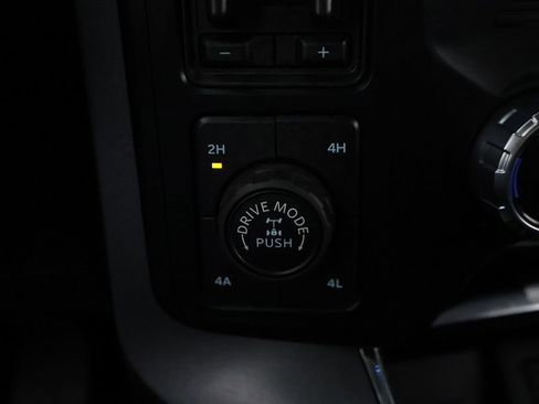 Used 2023 Ford F150 Lariat w/ Equipment Group 502A High image 38