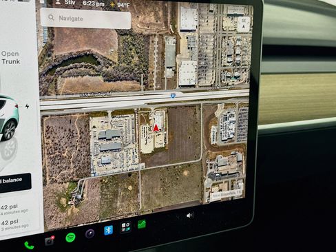 Used 2022 Tesla Model Y Long Range AWD/4WD image 19