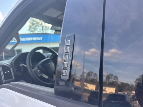 Used 2019 Ford F250 XLT w/ XLT Value Package image 9