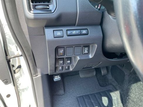 Used 2023 Nissan Frontier PRO-4X w/ Pro-4X Premium Package AWD/4WD image 12