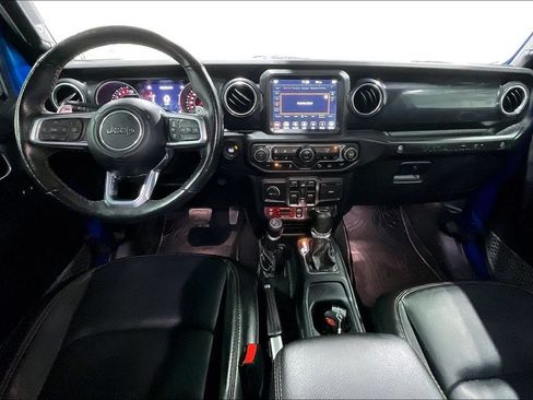 Used 2021 Jeep Wrangler Unlimited Rubicon w/ Dual Top Group AWD/4WD image 18