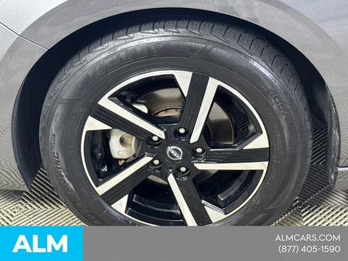 Used 2024 Nissan Sentra SV FWD image 14