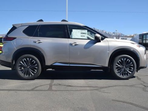 New 2026 Nissan Rogue Platinum w/ Platinum Premium Package image 8