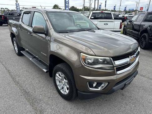 Used 2016 Chevrolet Colorado LT w/ LT Convenience Package RWD image 3