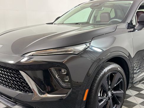 Used 2024 Buick Envision Sport Touring image 10