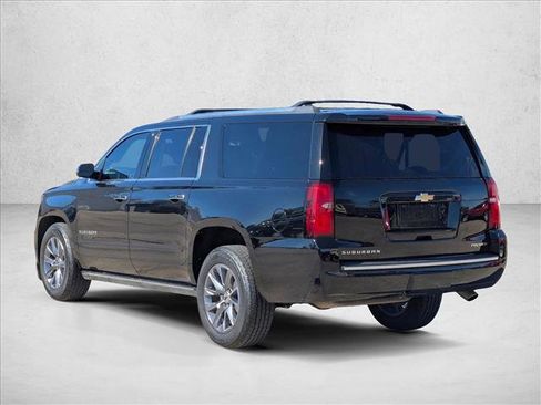 Used 2020 Chevrolet Suburban Premier w/ Premier Plus Edition image 6