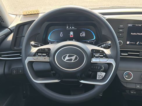 New 2026 Hyundai Elantra SE image 23