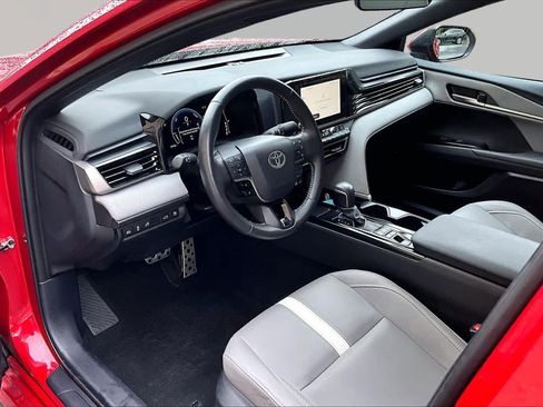 Certified 2025 Toyota Camry SE w/ Convenience Package FWD image 18