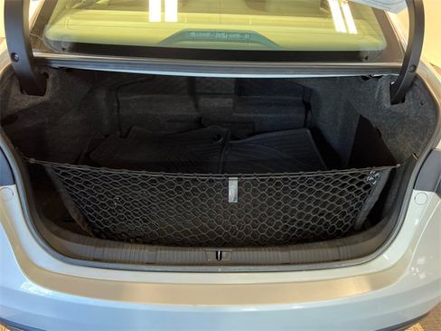 Used 2015 Toyota Avalon XLE Touring image 5