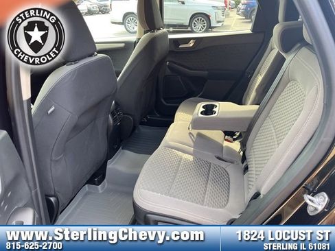 Used 2020 Ford Escape SE image 16