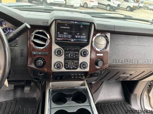 Used 2016 Ford F250 Lariat w/ Lariat Ultimate Package image 21