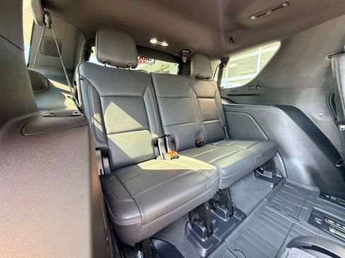 Used 2025 Chevrolet Tahoe High Country AWD/4WD image 42