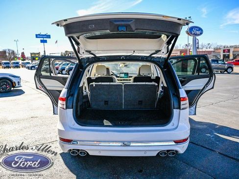 Used 2023 Lincoln Aviator Black Label image 17