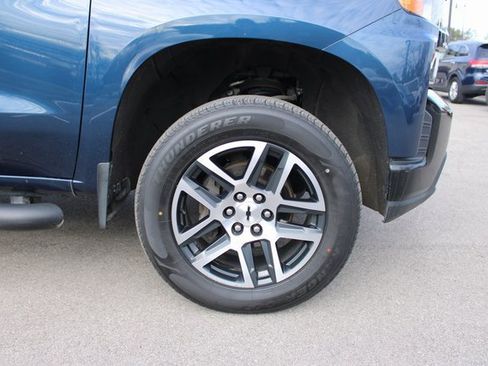 Used 2019 Chevrolet Silverado 1500 Custom Trail Boss w/ Custom Convenience Package image 38