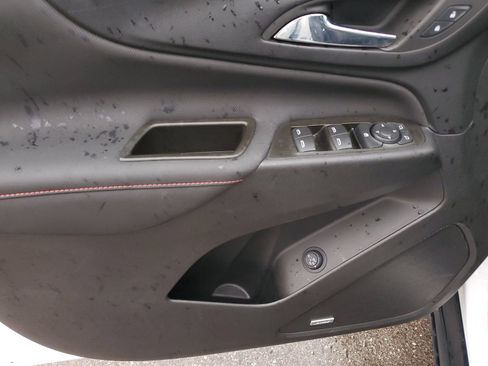 Used 2023 Chevrolet Equinox RS w/ RS Leather Package FWD image 20
