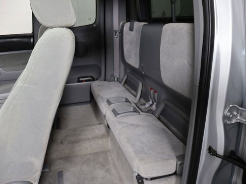 Used 2006 Toyota Tacoma PreRunner image 17