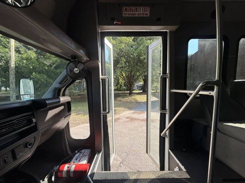 Used 2023 GMC Savana 3500 w/ Shuttle Bus Package RWD image 23