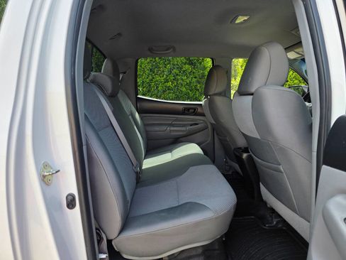 Used 2015 Toyota Tacoma PreRunner w/ TRD Sport Package image 27