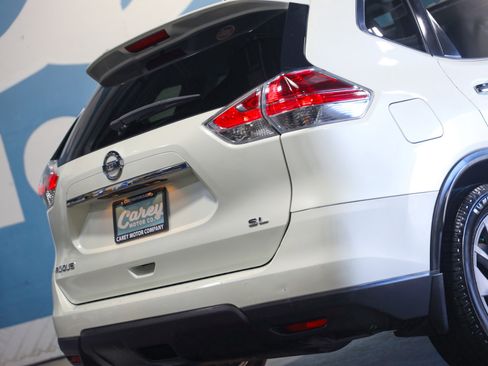 Used 2016 Nissan Rogue SL w/ SL Premium Package image 17